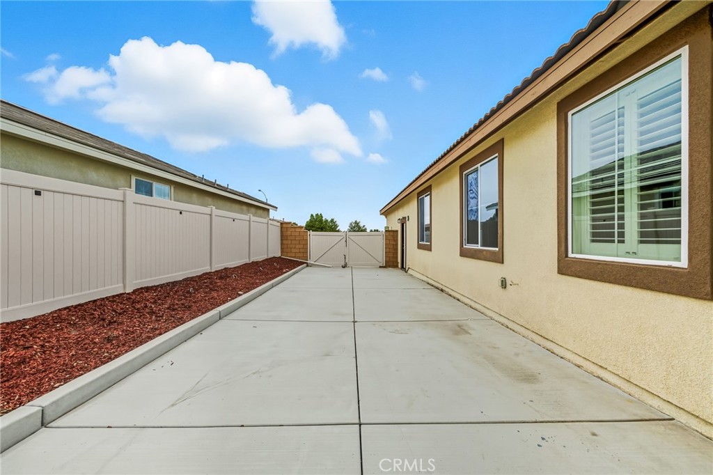 28693 Wedelia Street