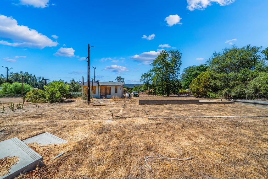 24409 Jefferson Avenue