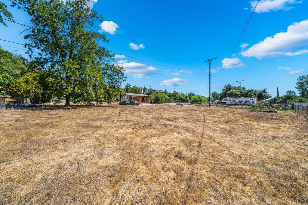 24409 Jefferson Avenue