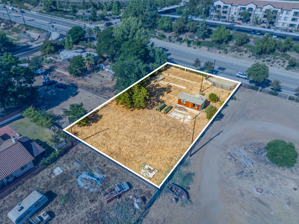 24409 Jefferson Avenue