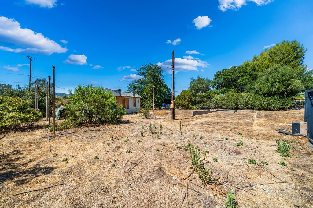 24409 Jefferson Avenue