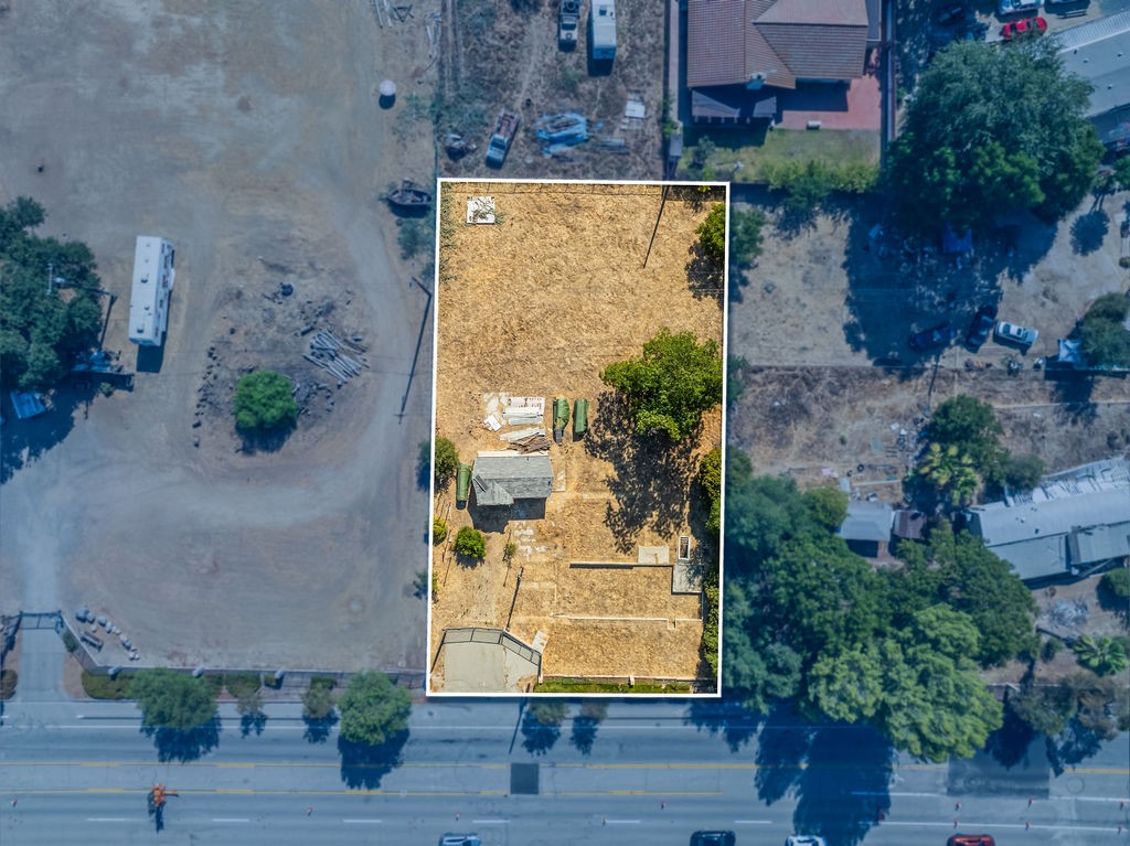 24409 Jefferson Avenue