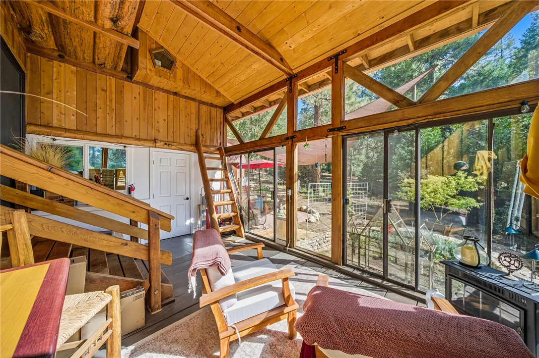 25106 Rim Rock Rd