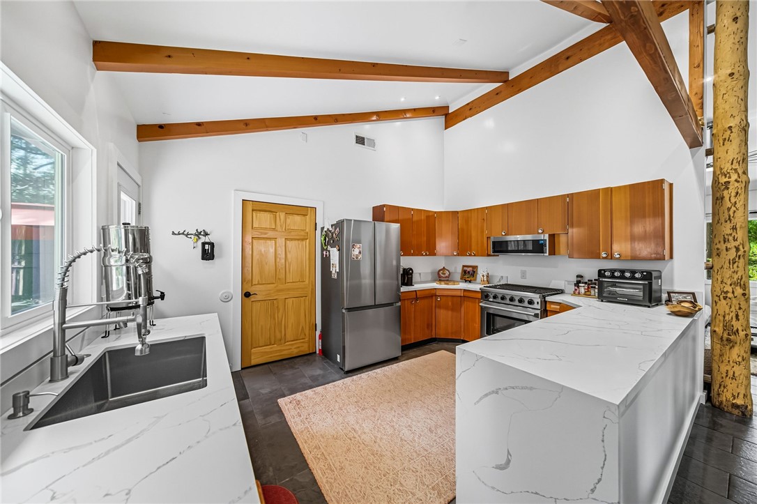 25106 Rim Rock Rd