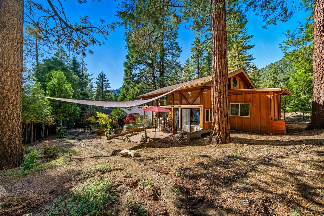 25106 Rim Rock Rd