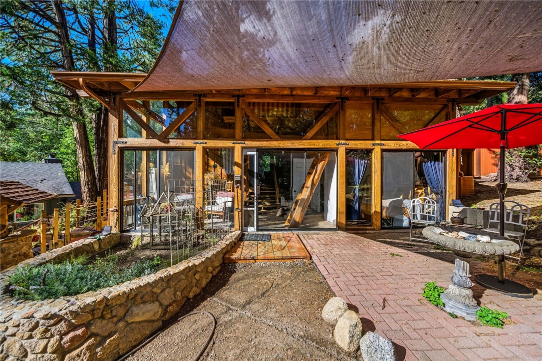 25106 Rim Rock Rd