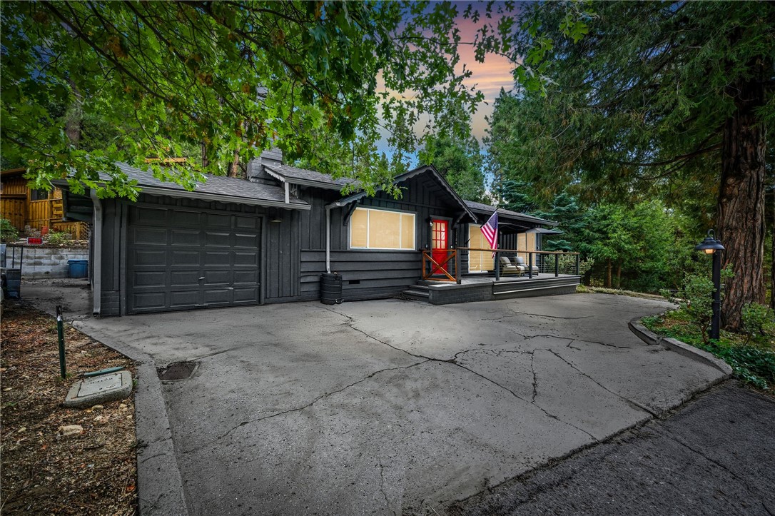 25106 Rim Rock Rd