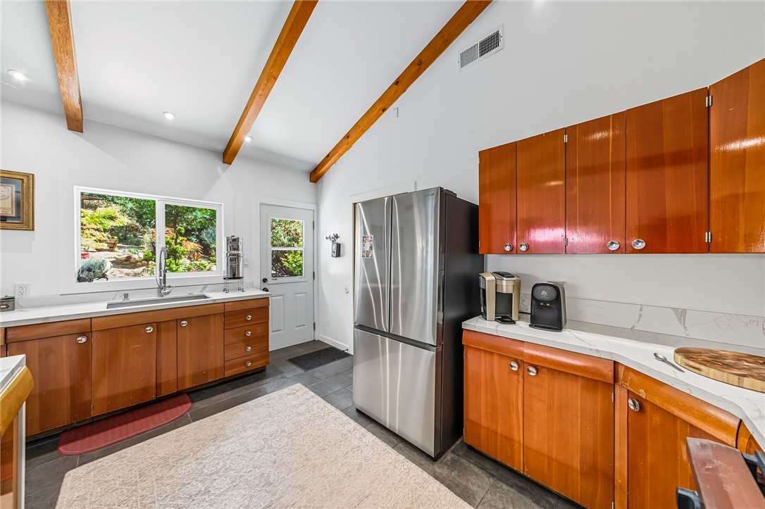 25106 Rim Rock Rd
