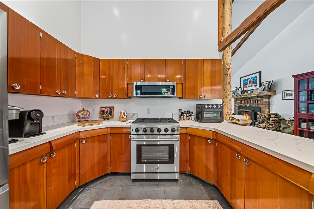 25106 Rim Rock Rd