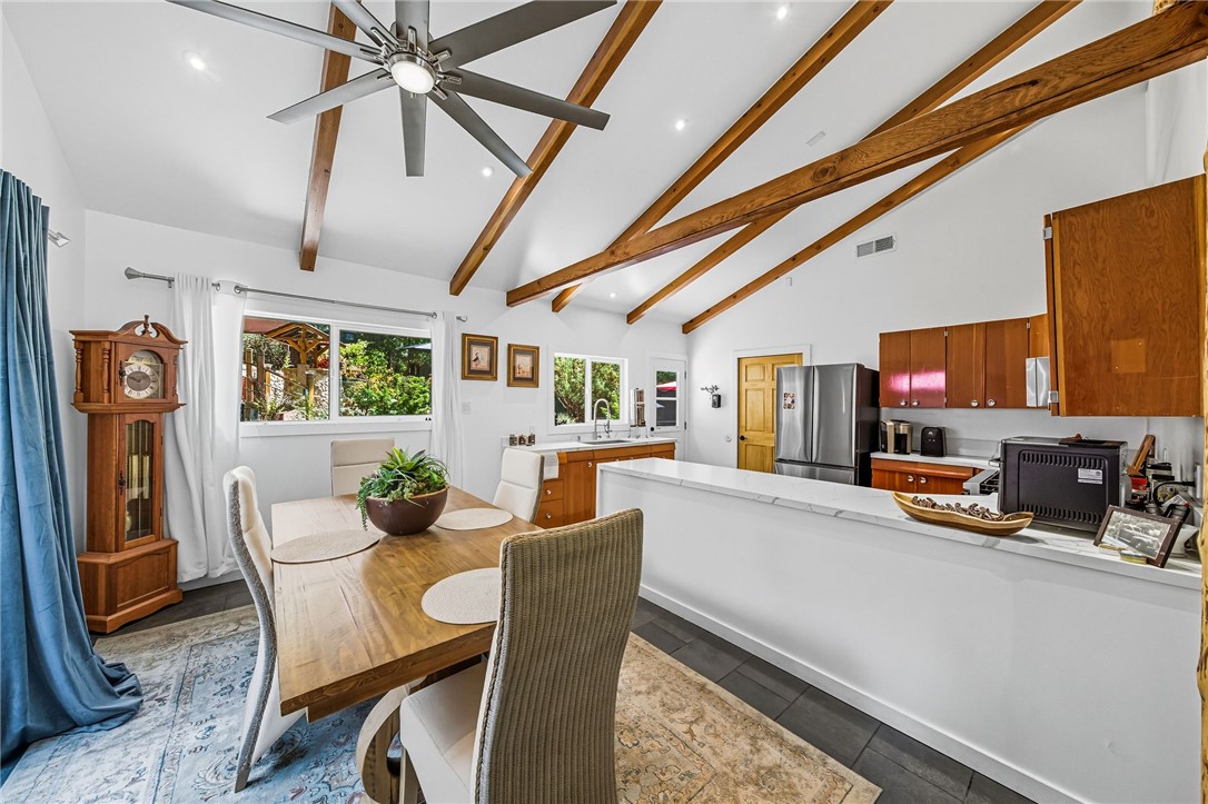 25106 Rim Rock Rd