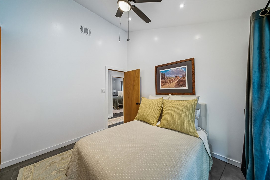 25106 Rim Rock Rd