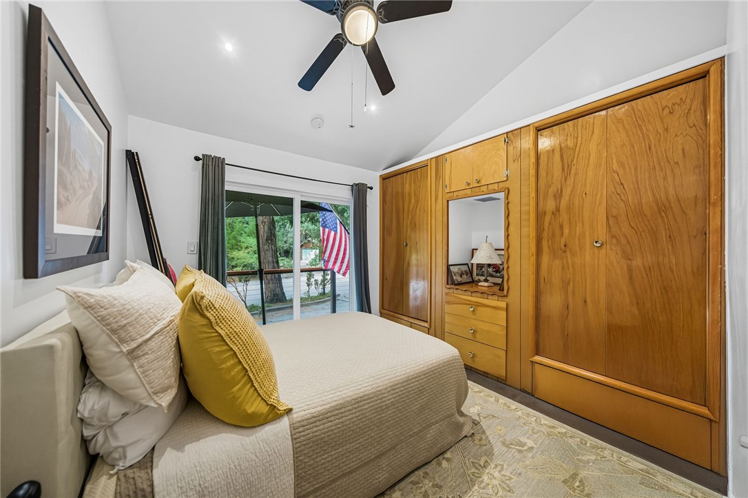 25106 Rim Rock Rd