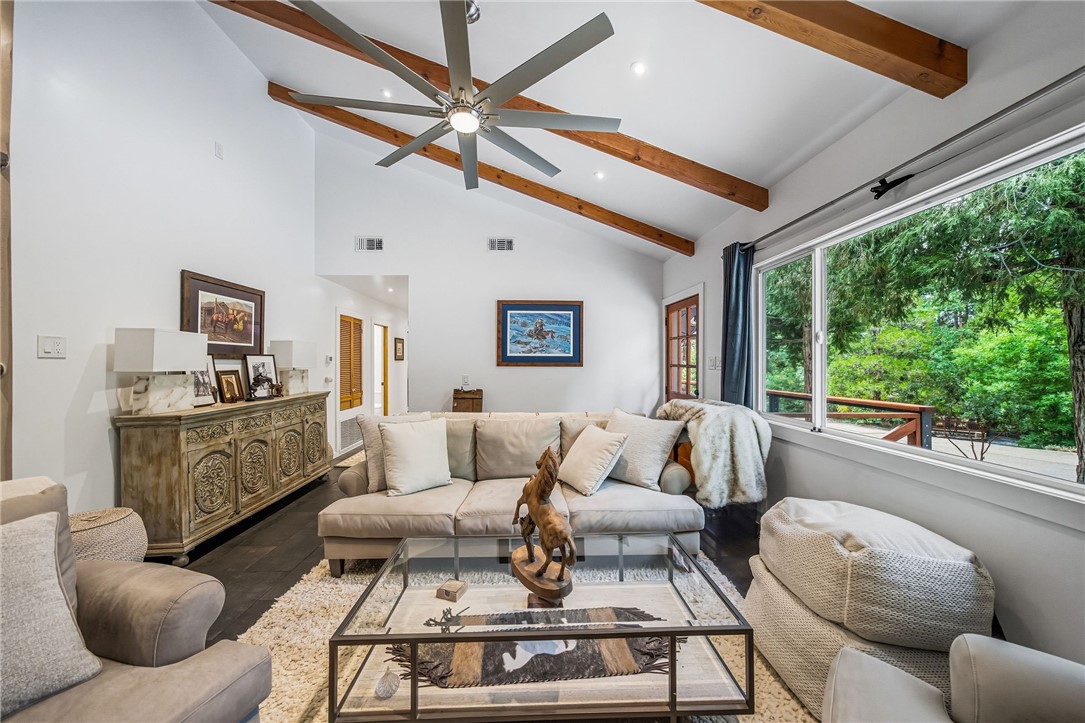 25106 Rim Rock Rd
