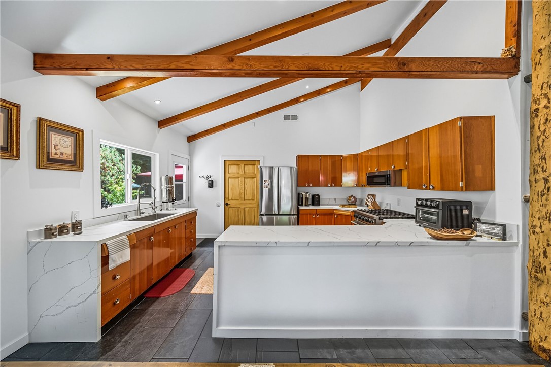 25106 Rim Rock Rd