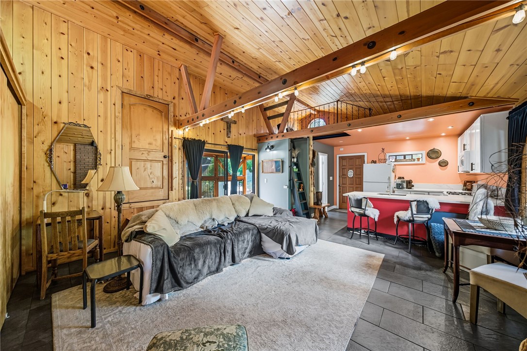 25106 Rim Rock Rd