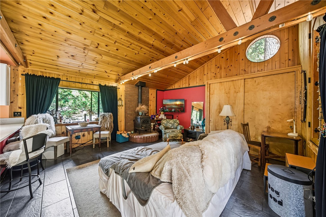 25106 Rim Rock Rd