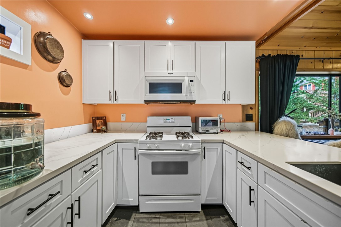 25106 Rim Rock Rd