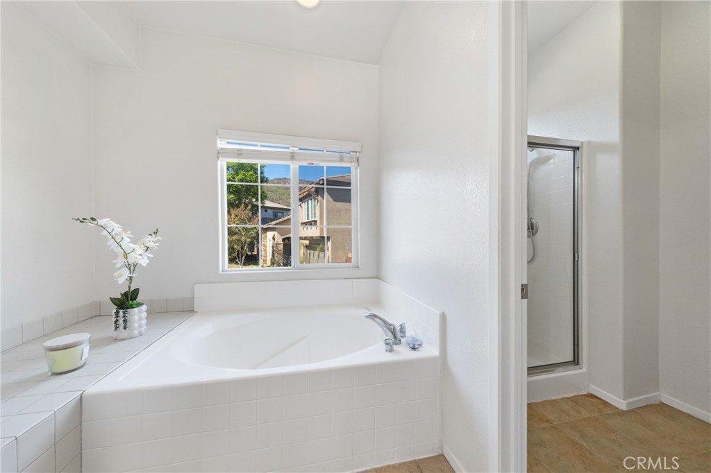 29818 Hillside View Ct