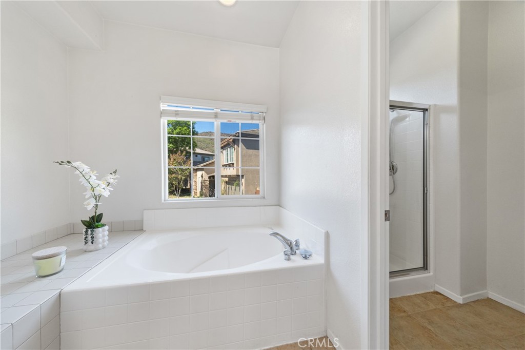 29818 Hillside View Ct