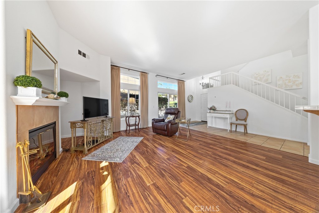 29818 Hillside View Ct