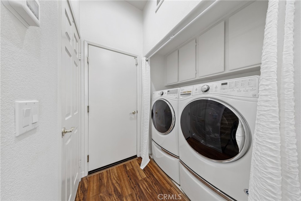 29818 Hillside View Ct