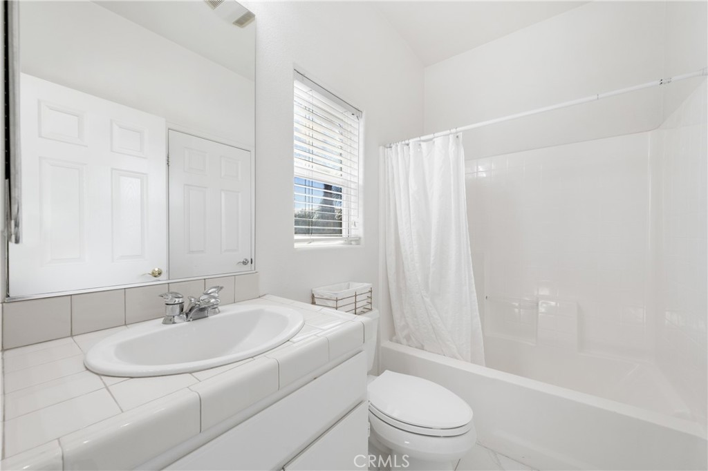 29818 Hillside View Ct