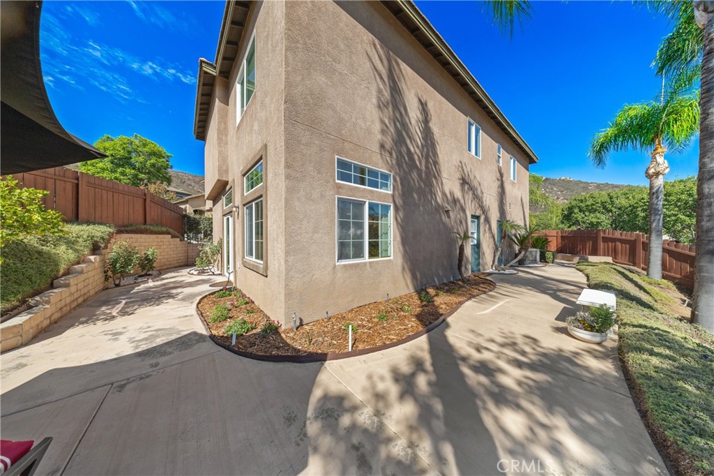 29818 Hillside View Ct