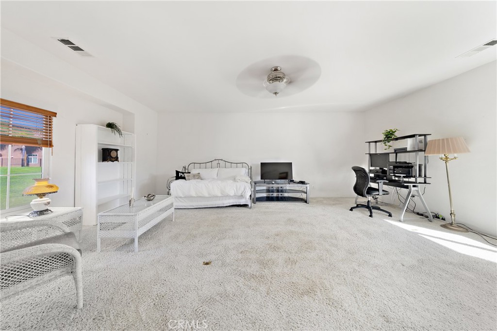 29818 Hillside View Ct