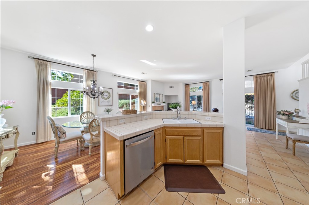 29818 Hillside View Ct