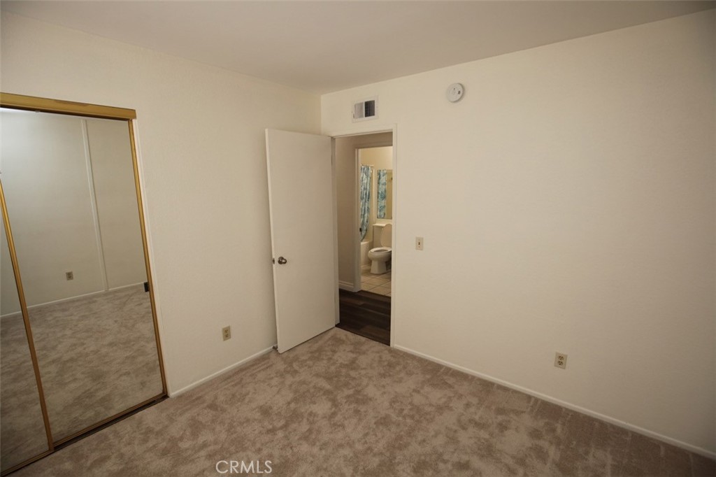 4902 Manzanita