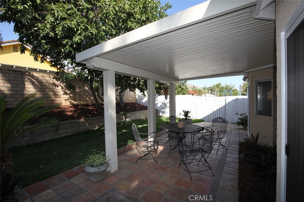 4902 Manzanita