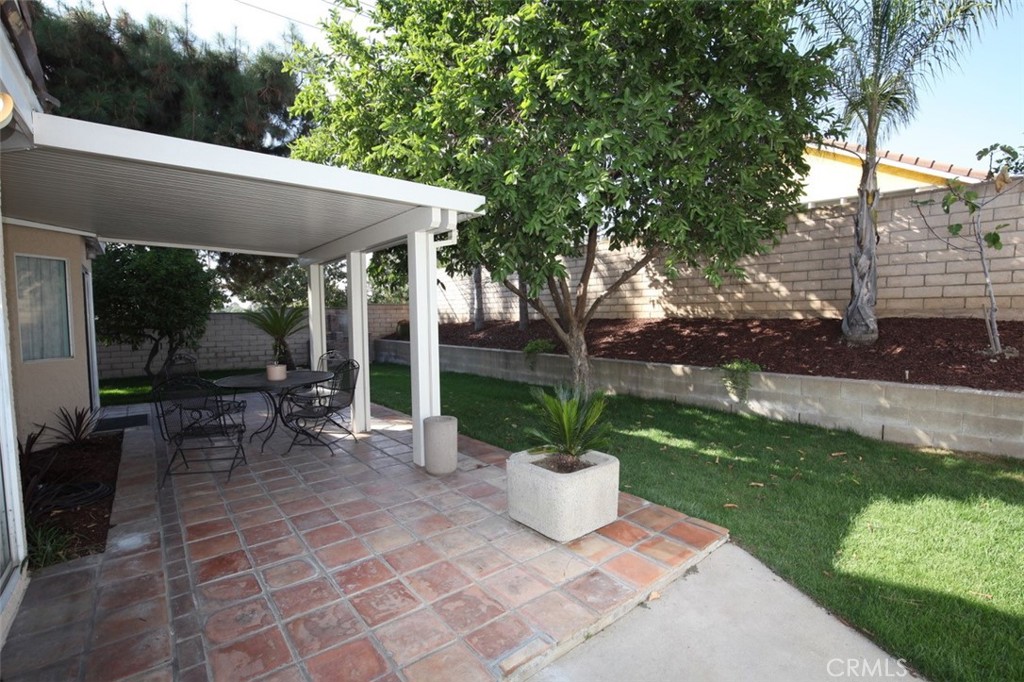 4902 Manzanita