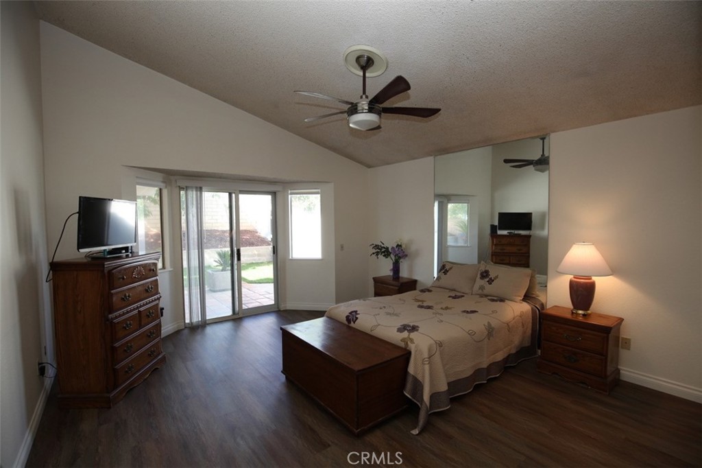4902 Manzanita