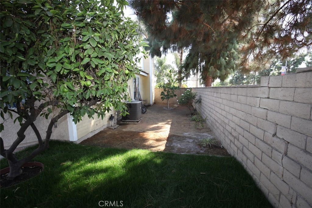 4902 Manzanita