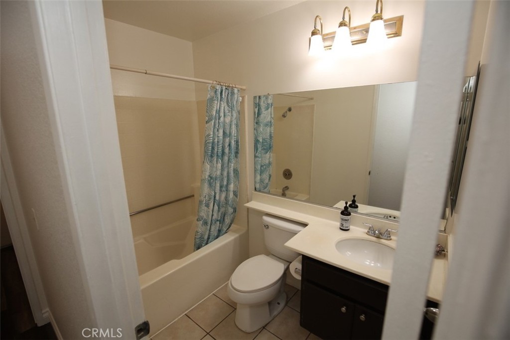 4902 Manzanita