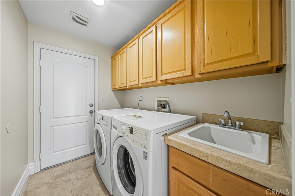 1107 Las Flores Drive