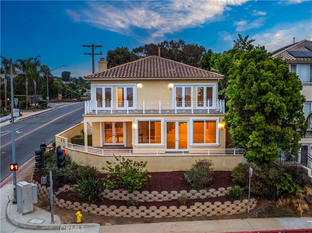 1107 Las Flores Drive