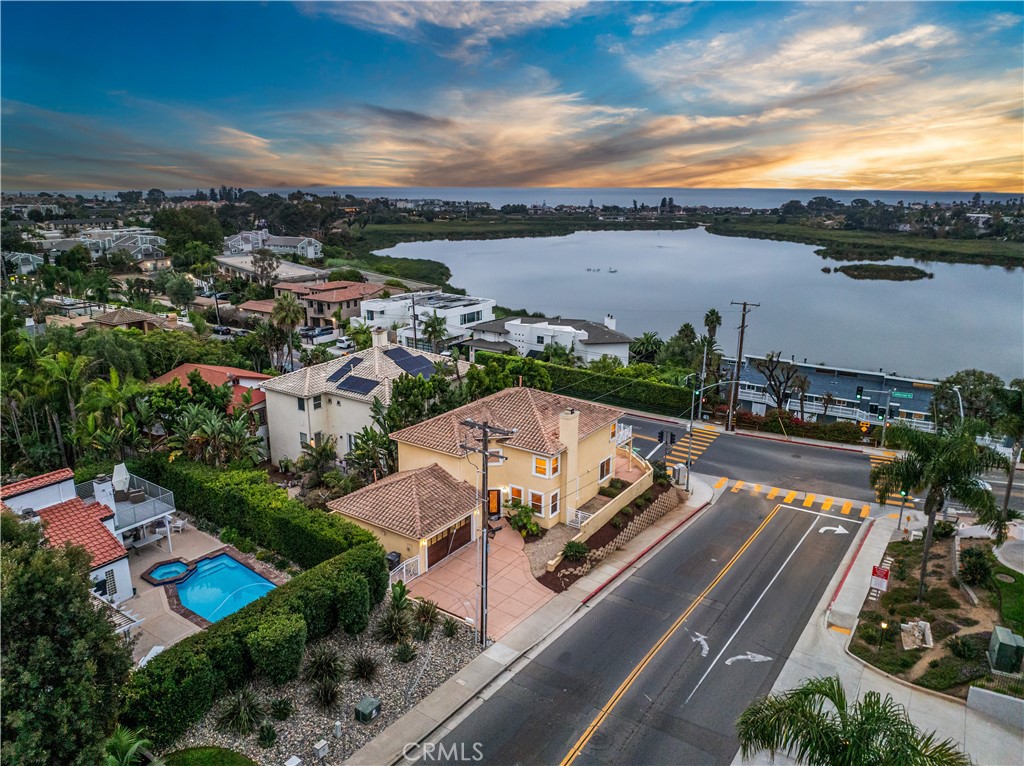 1107 Las Flores Drive