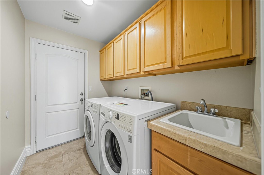 1107 Las Flores Drive