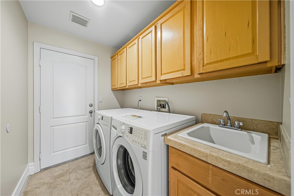 1107 Las Flores Drive