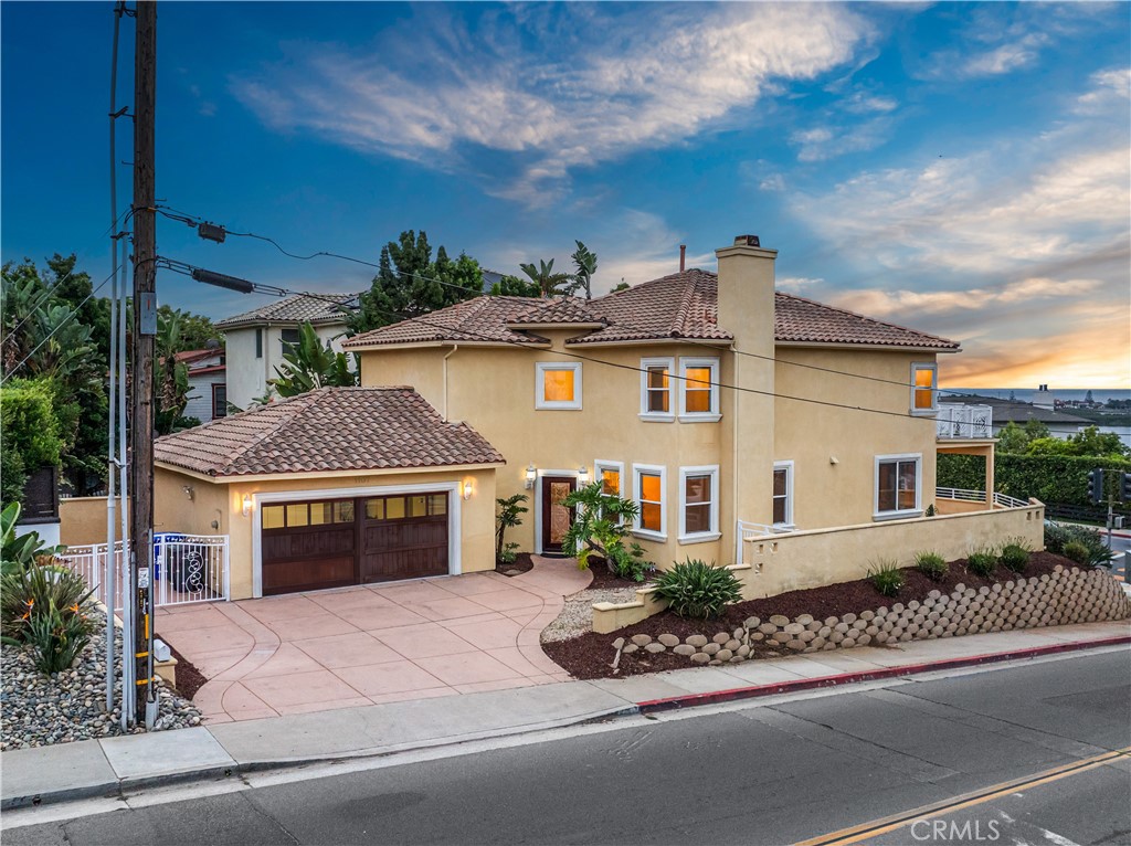 1107 Las Flores Drive