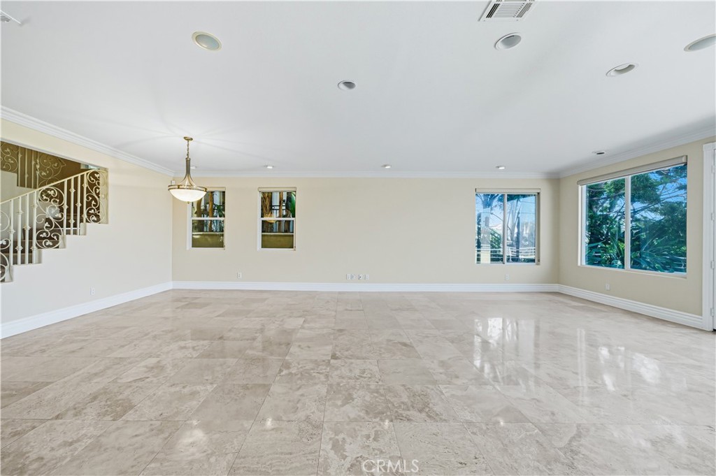 1107 Las Flores Drive