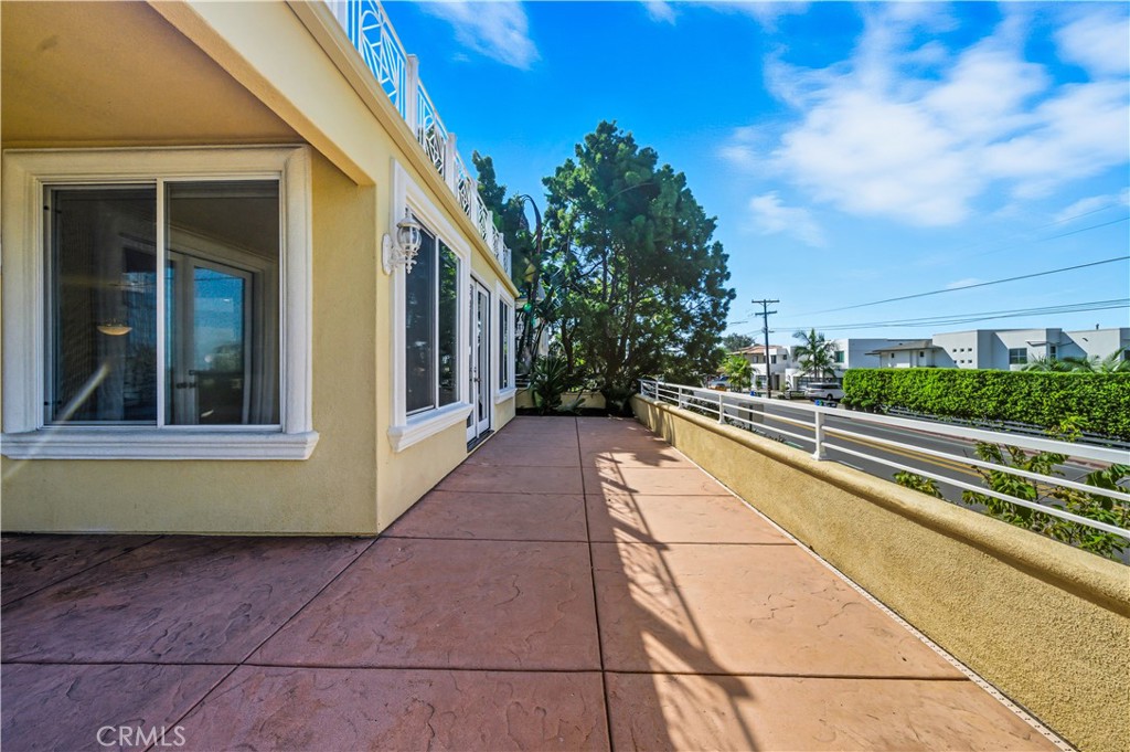 1107 Las Flores Drive