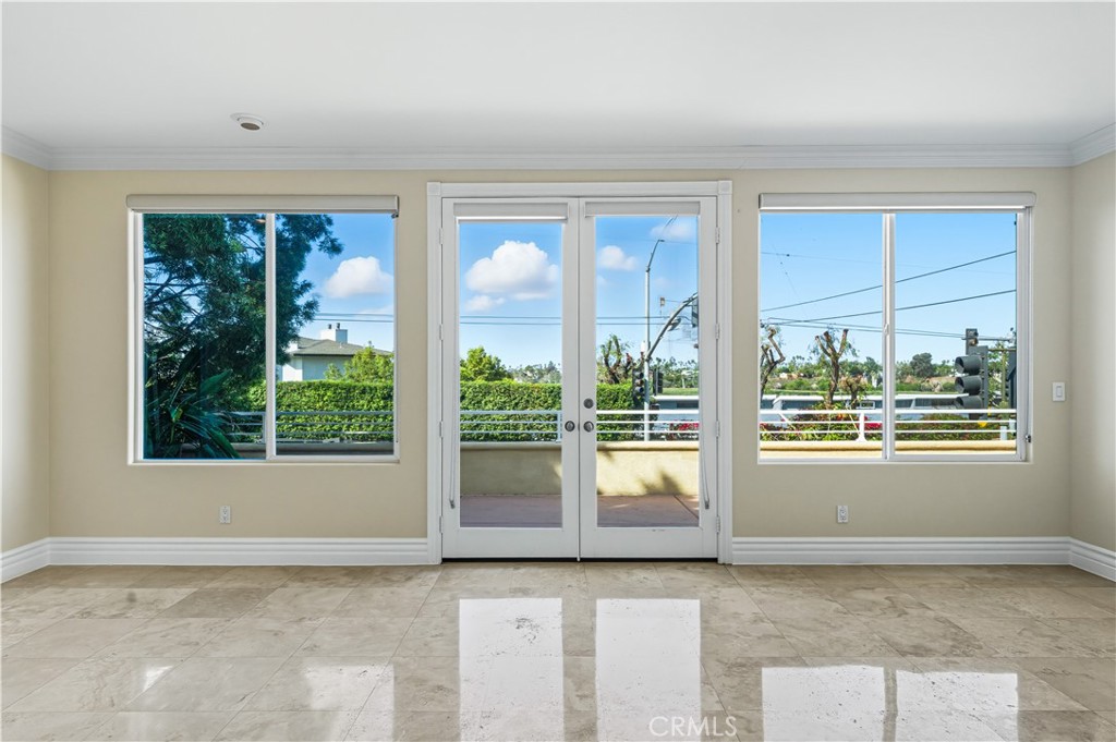 1107 Las Flores Drive