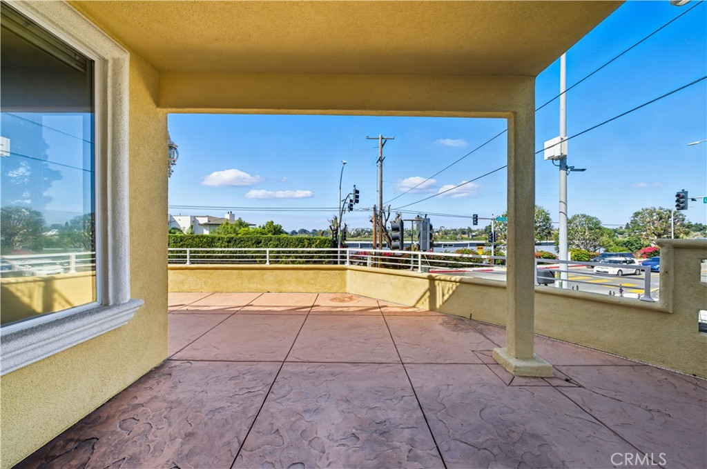 1107 Las Flores Drive