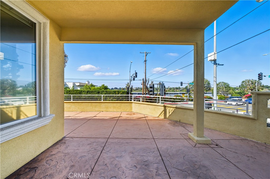 1107 Las Flores Drive