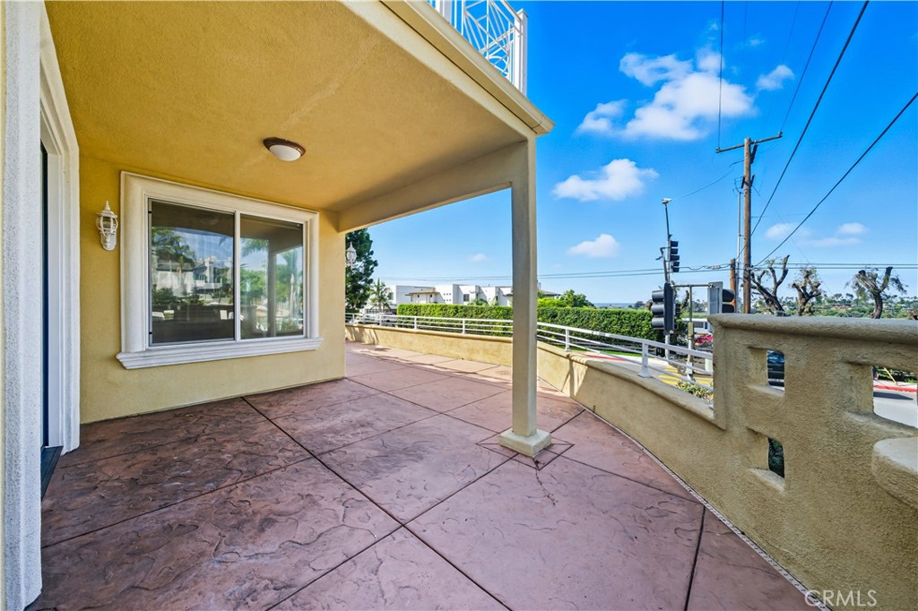 1107 Las Flores Drive