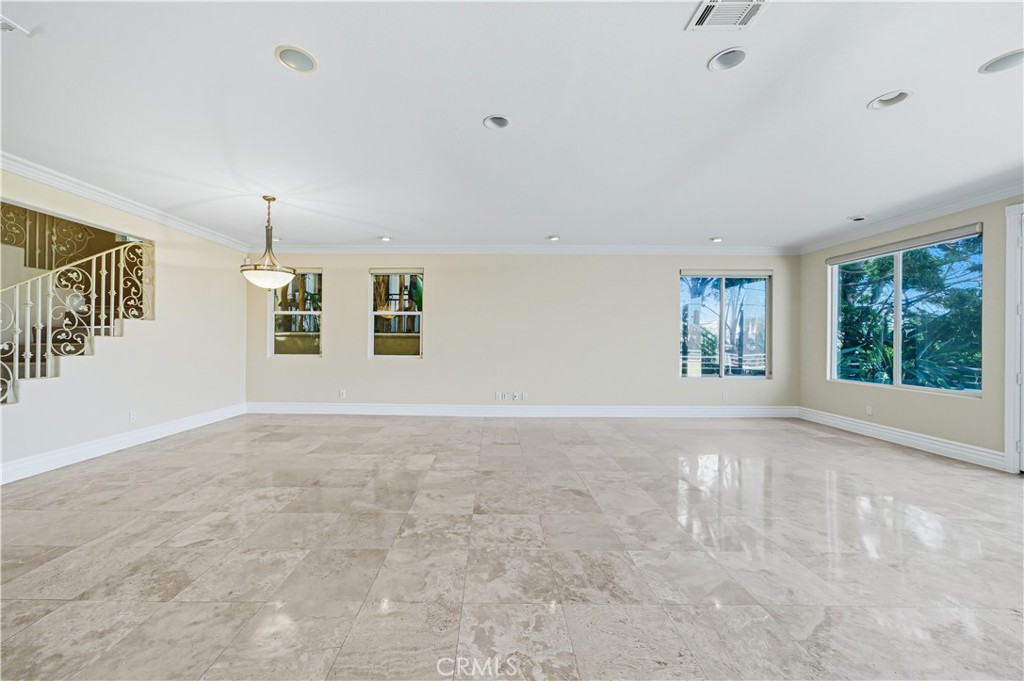 1107 Las Flores Drive