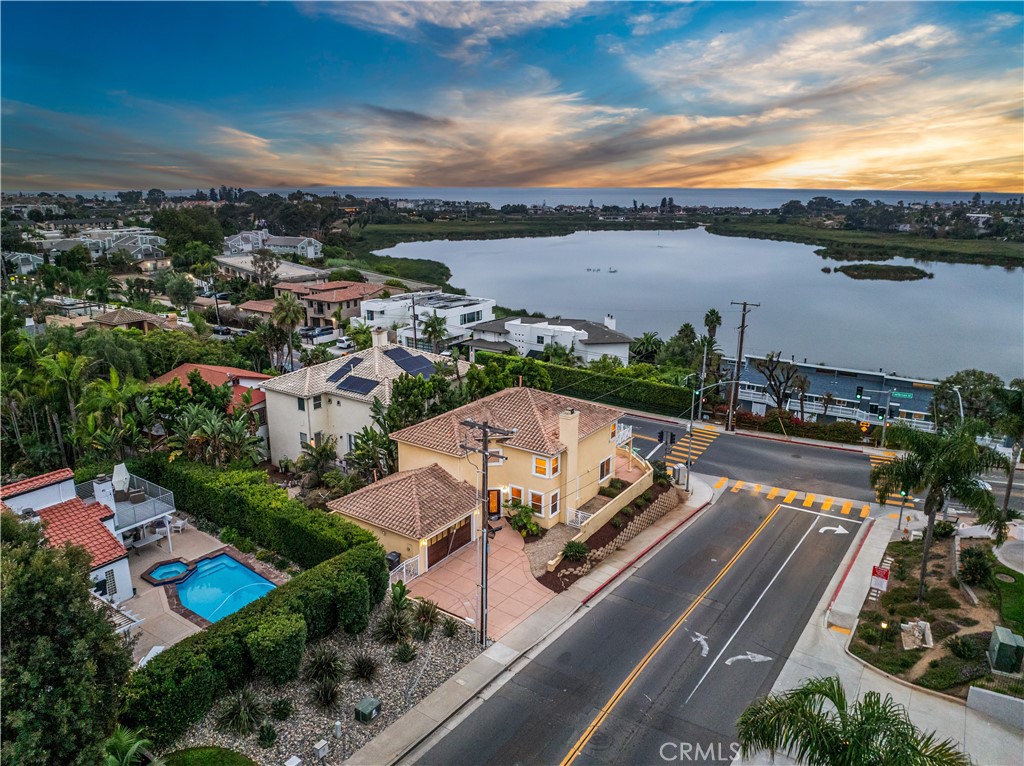 1107 Las Flores Drive