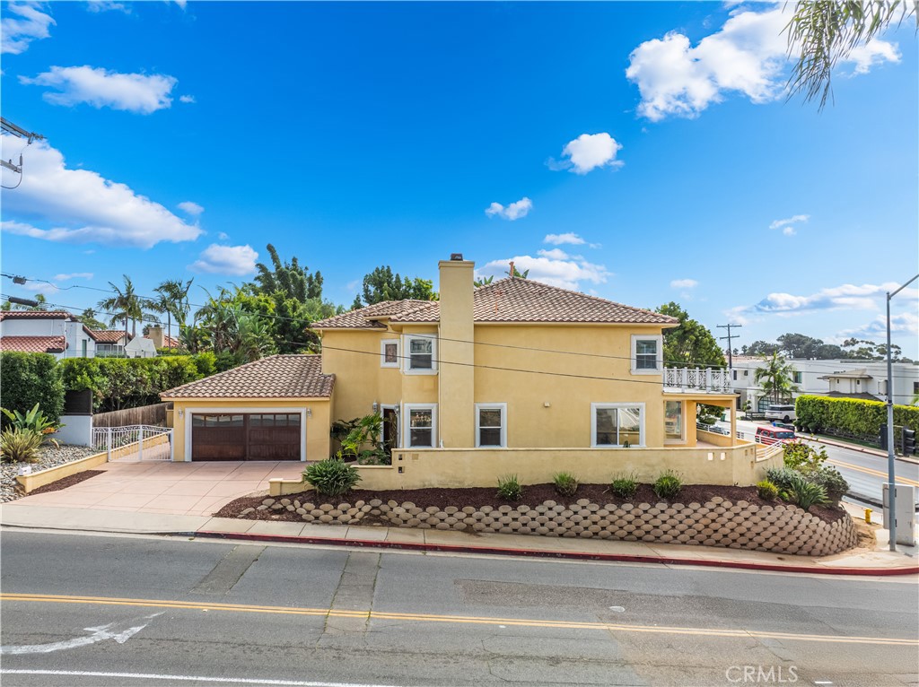 1107 Las Flores Drive